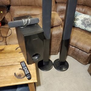 Entertainment center